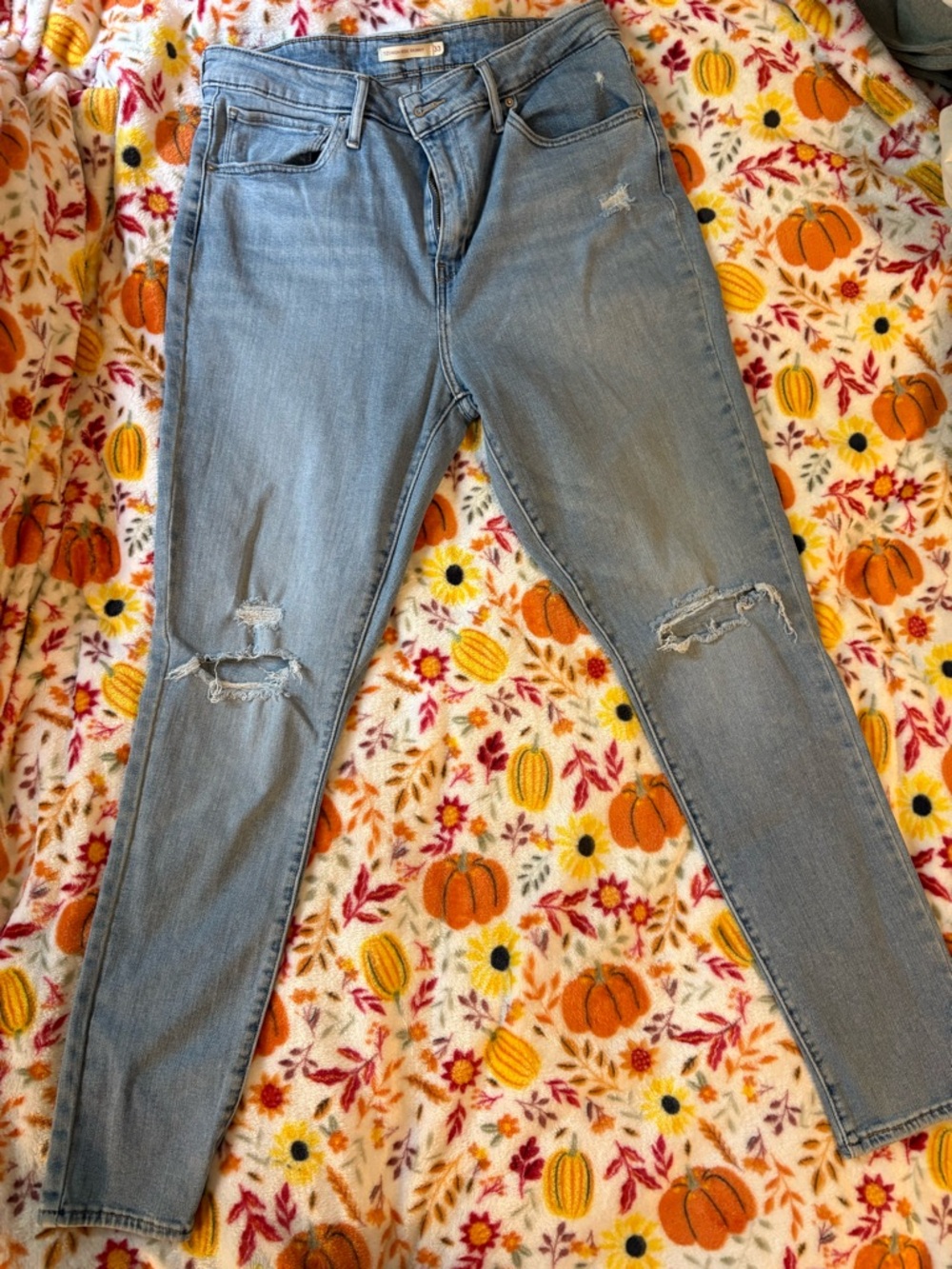 Levi's Light Blue Distressed Hi-Rise Skinny Jeans